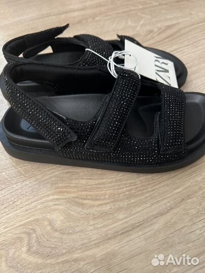 Босоножки zara