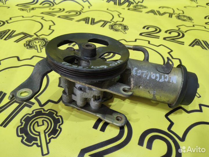 Насос гур Toyota Ist NCP60 2NZ-FE 2003.07