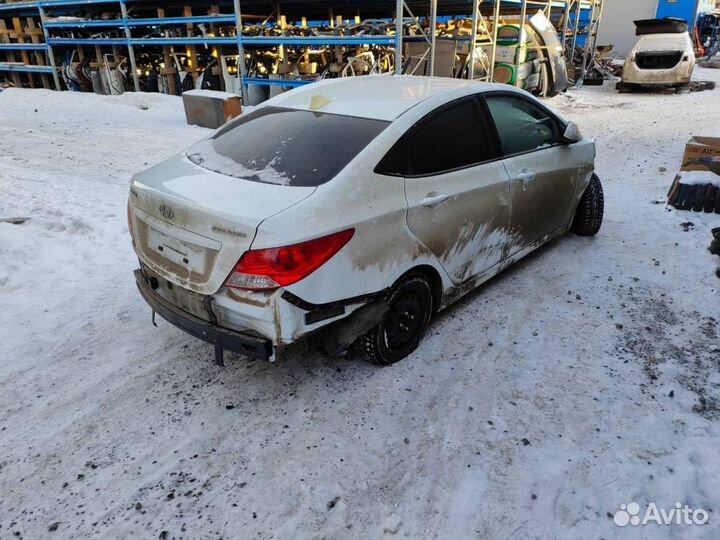 Hyundai Solaris 2013 в разбор