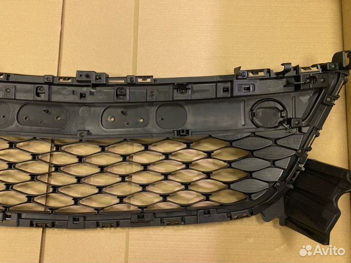 Решетка в бампер Mazda Cx-7 ER3P L3-VDT 2009