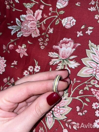 Серебряное кольцо женское