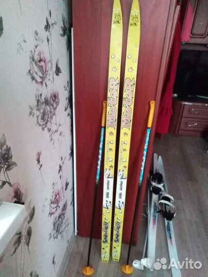 Беговые лыжи