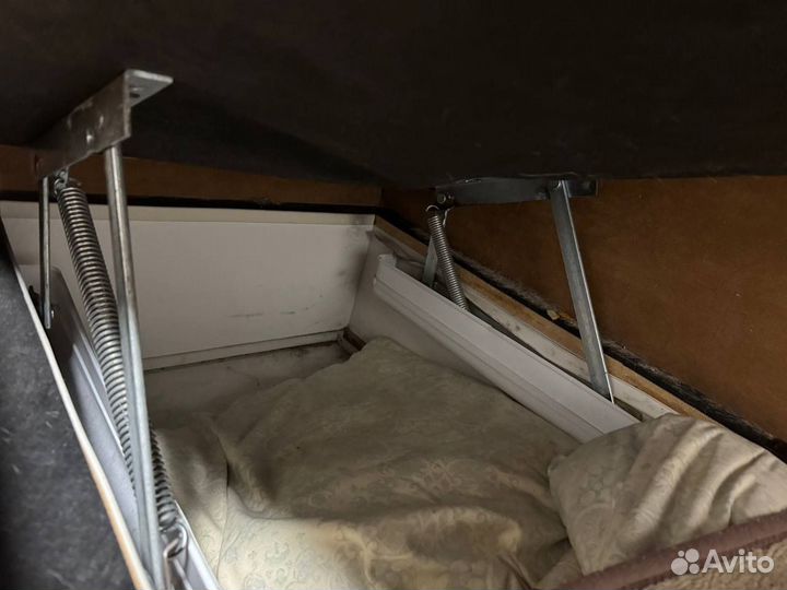 Угловой диван бу