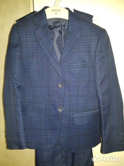 Костюм деловой тройка на мальчика 116р