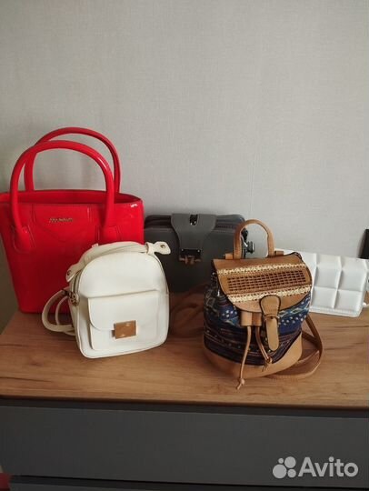Сумочки б/у в отличном состоянии