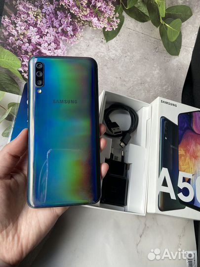 Samsung Galaxy A50, 4/64 ГБ