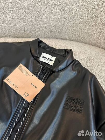 Кожаная куртка бомбер miu miu