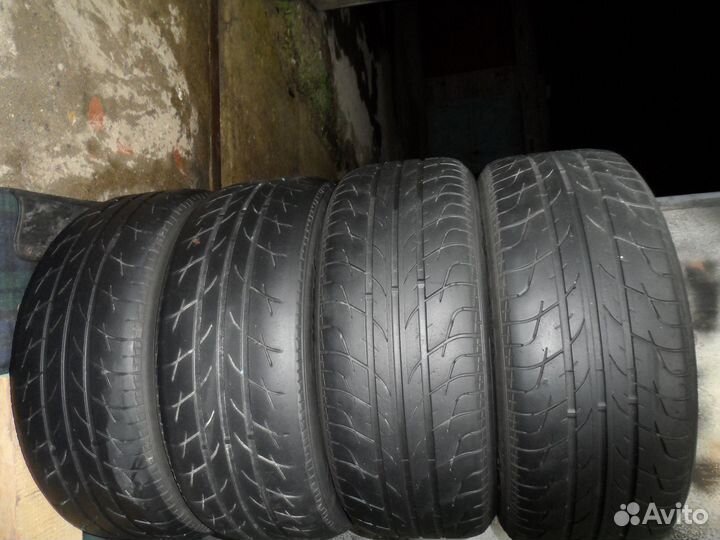 Tigar Syneris 215/50 R17 95