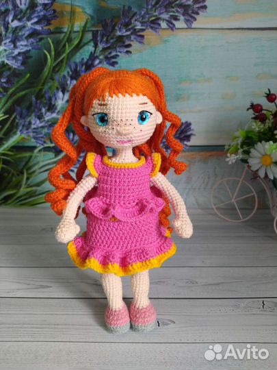 Игрушка вязаная кукла
