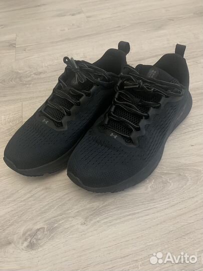 Кроссовки under armour hovr turbulence