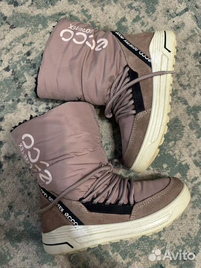 Сапоги угги для девочки Ecco