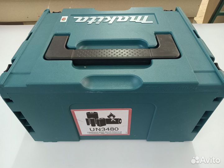 Зарядное устройство Makita dc18rd