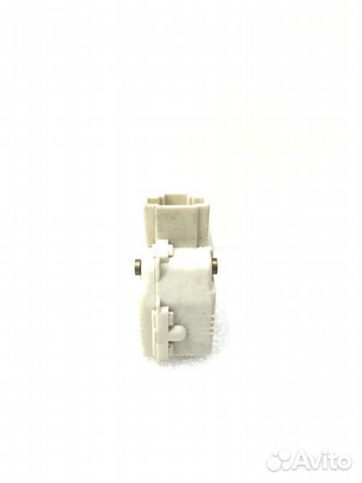 Активатор замка багажника Volkswagen Polo 2008