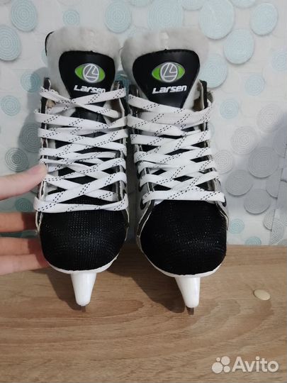 Коньки хоккейные Larsen (Ларсен)