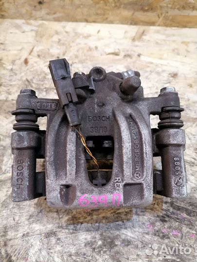 Суппорт задний правый Mersedes V Class W639 3.5