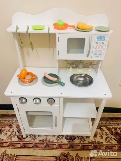 Детская деревянная кухня