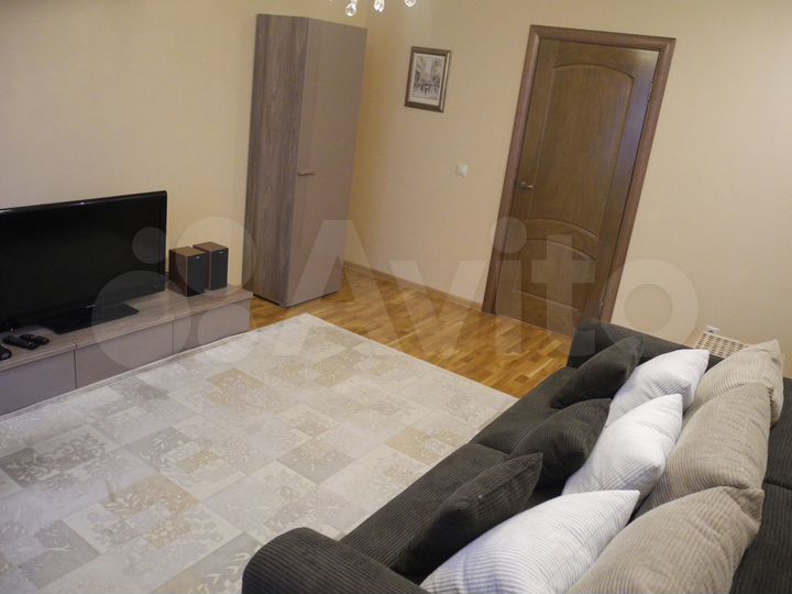 3-к. квартира, 110 м², 4/17 эт.