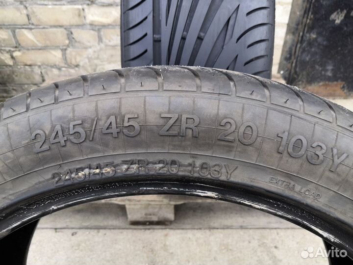Vredestein Ultrac Sessanta 245/45 R20