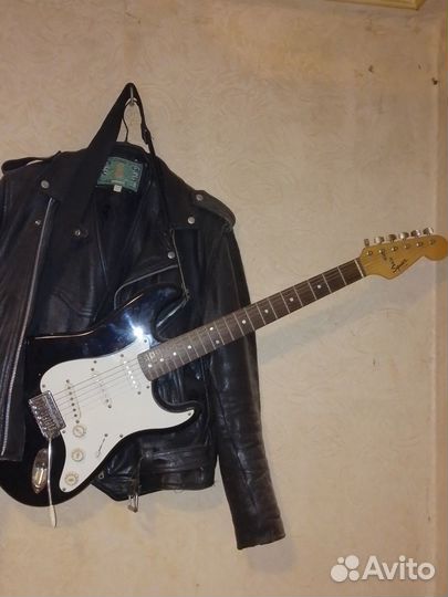 Электрогитара Fender squier stratocaster