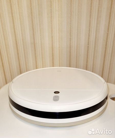 Xiaomi Робот-пылесос Mi Robot Vacuum Mop RU SKV409