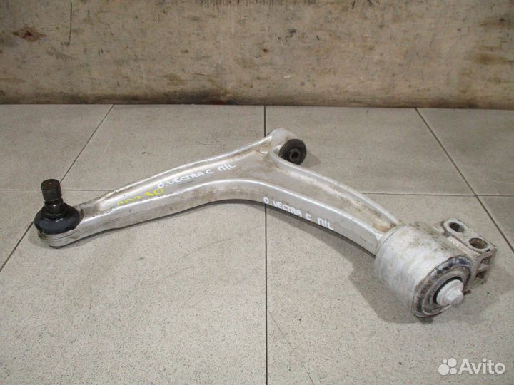 Рычаг передний левый Opel Vectra C