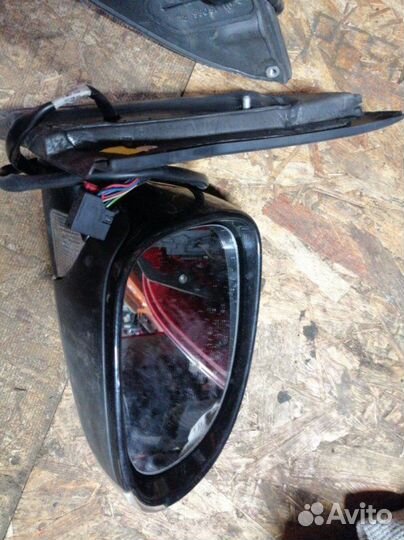 Зеркало переднее правое Volkswagen Golf 5 1K BVY