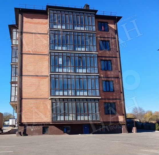 2-к. квартира, 81 м², 3/5 эт.