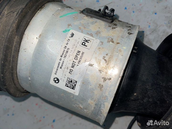 Передний левый амортизатор BMW X7 G07