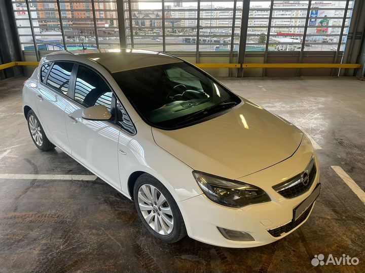 Opel Astra 1.6 МТ, 2011, 210 127 км