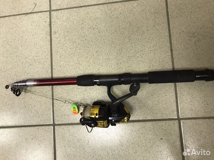 Спиннинг оснащенный, новый