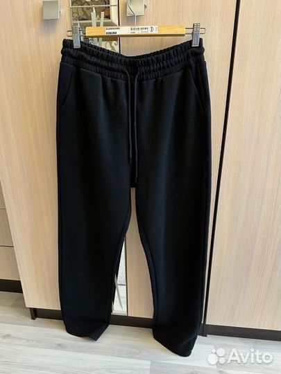 Спортивный костюм женский