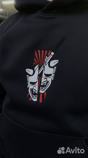 Машинная вышивка на одежде