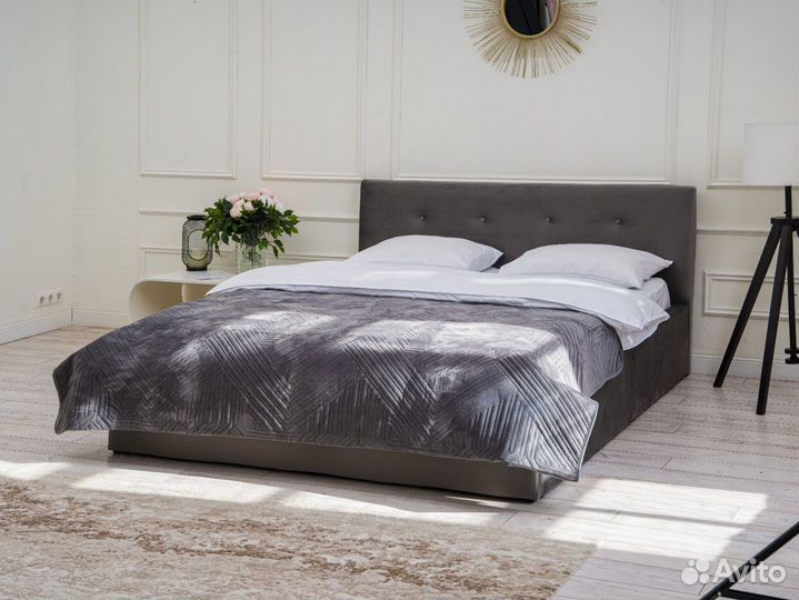 Kровать двуспальная, в наличии