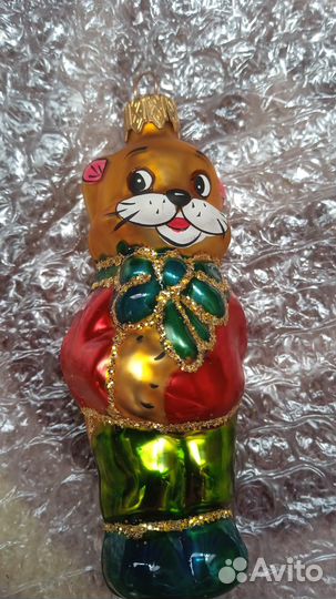 Стеклянная новогодняя игрушка