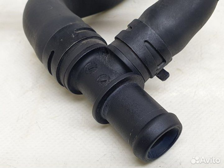 Патрубок системы охлаждения Mercedes-Benz S W220