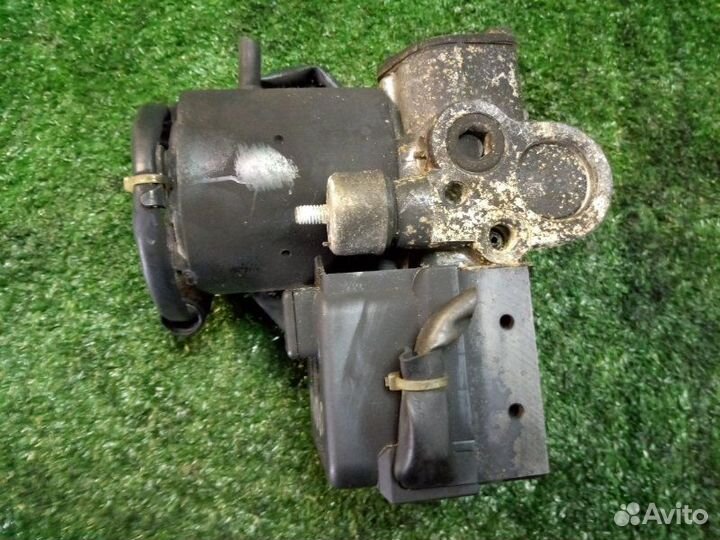 Блок abs Toyota Crown Majesta JZS155 1jzge