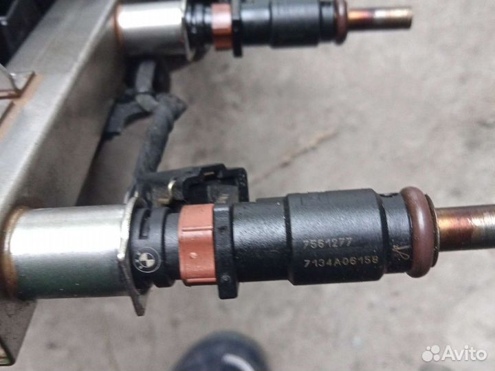 Топливная рампа Bmw 3-Series 2005