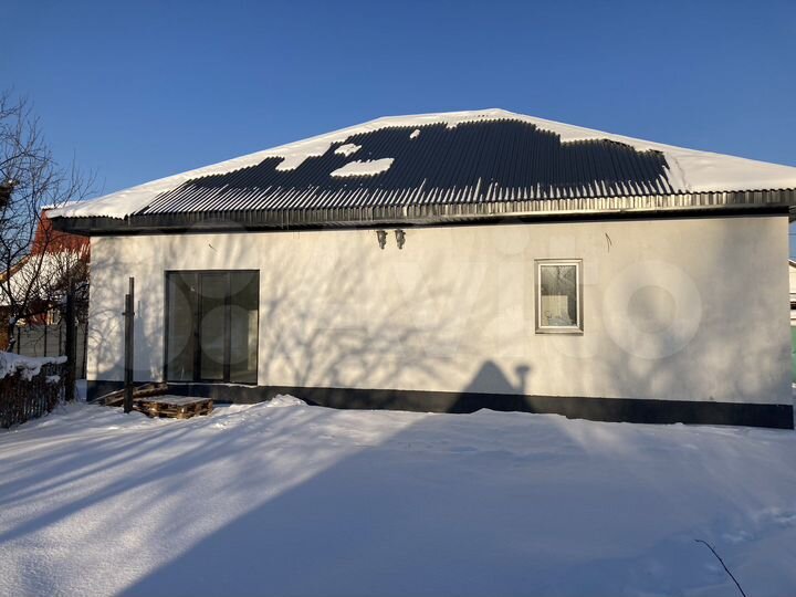 Дом 101 м² на участке 8 сот.