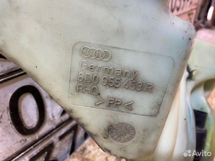 Бачок омывателя Audi A4 B5 ADR 1998