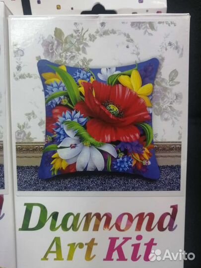 Подушка из алмазной мозаики