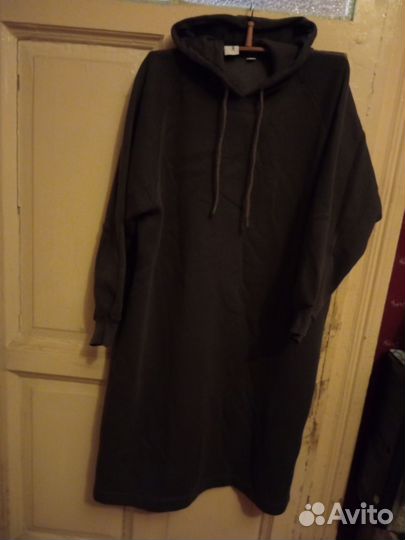 Платье с капюшоном, серое, теплое, р. 52