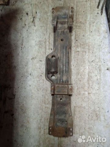 Траверса кпп kia Sportage 1