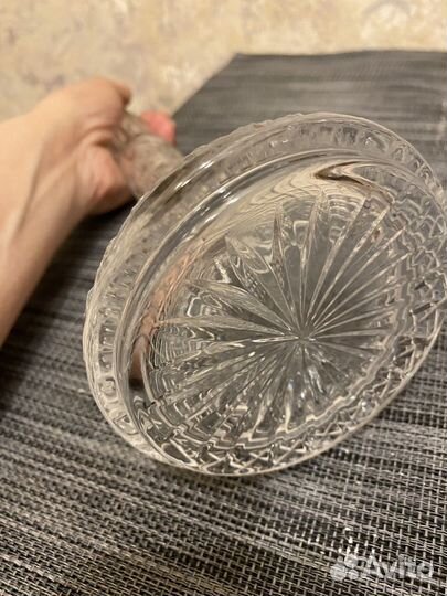 Хрустальный графин с мельхиоровым ободком