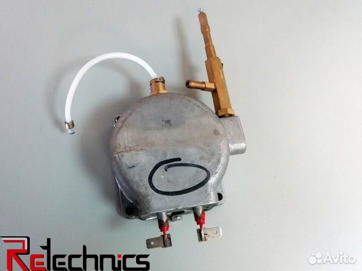 Нагревательный элемент с регулятором подачи пара