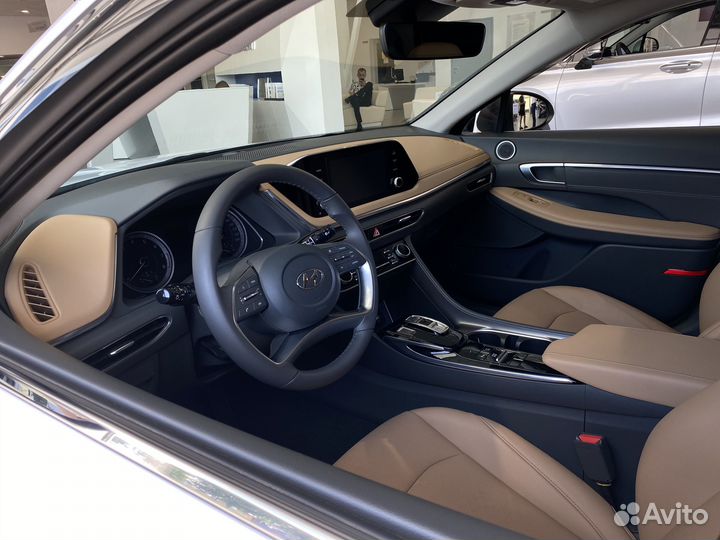 Hyundai Sonata 2.0 AT, 2022
