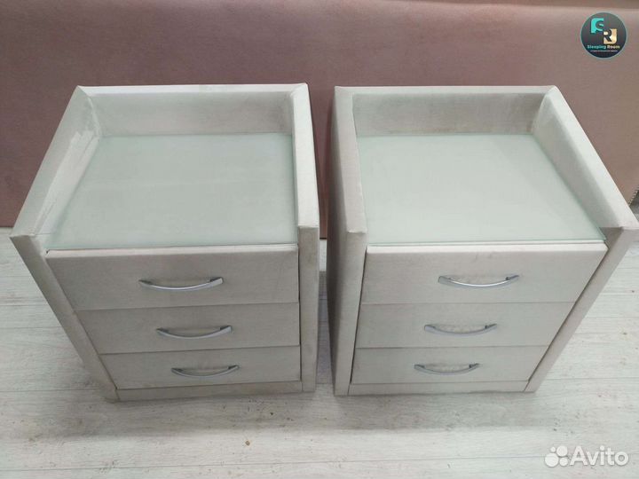 Прикроватные тумбы