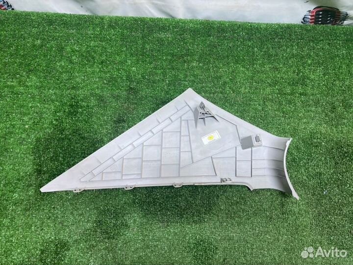 Обшивка стойки задняя правая Skoda Rapid 2013-2020