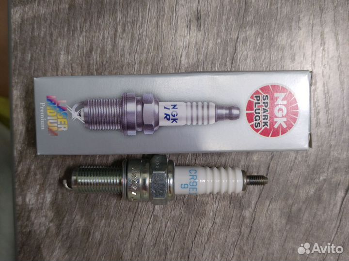 Свеча зажигания NGK CR9EIA-9