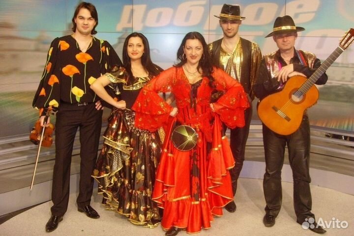 Цыганский ансамбль Нова Рома