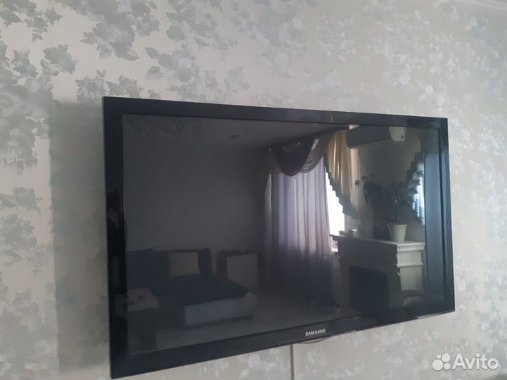 Телевизор samsung